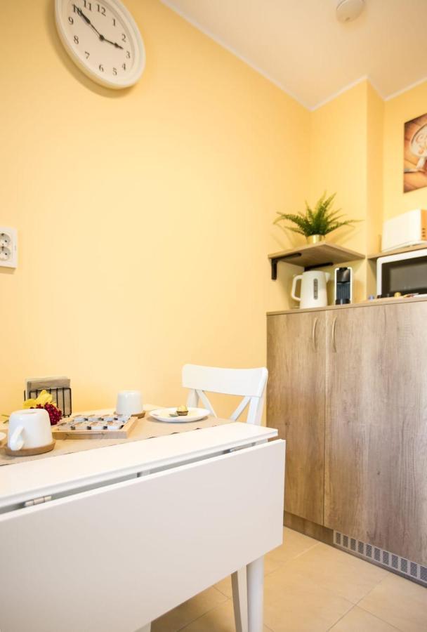 Golden Apartment Baneasa Bukarest Eksteriør billede