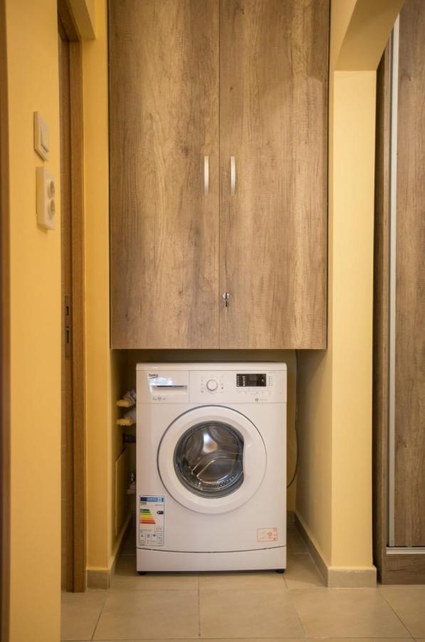 Golden Apartment Baneasa Bukarest Eksteriør billede